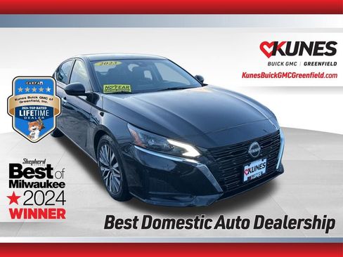 Used 2023 Nissan Altima 2.5 SV image 1