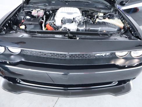Used 2016 Dodge Challenger SRT Hellcat RWD image 35