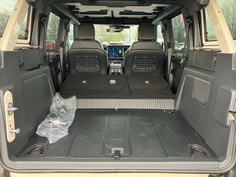 Used 2025 Ford Bronco Big Bend image 29