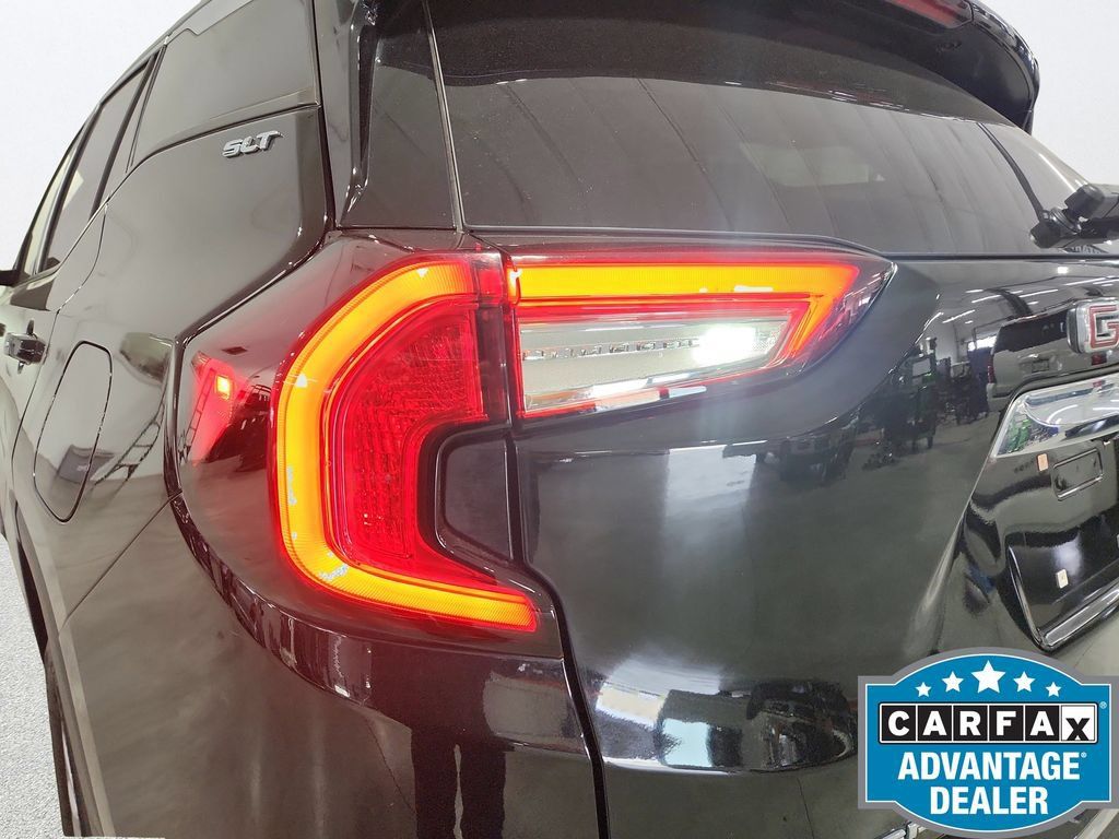 Used 2023 GMC Terrain SLT w/ Infotainment Package II AWD/4WD image 31