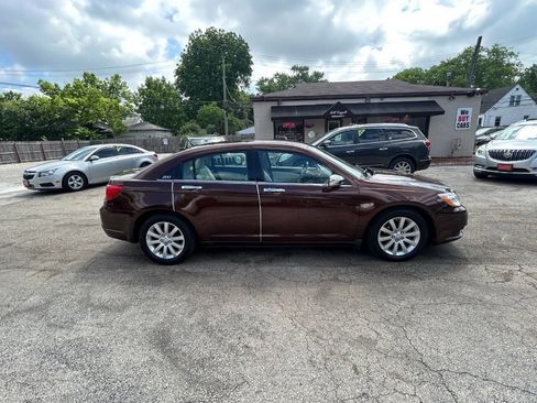 Used 2013 Chrysler 200 Limited FWD image 13