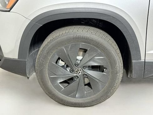 New 2026 Volkswagen Taos S FWD image 18