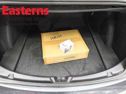 Used 2023 Tesla Model 3 Standard Range image 9