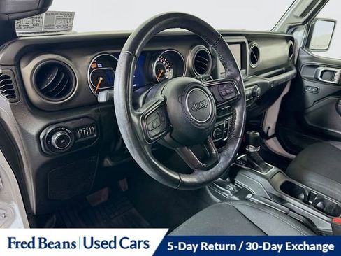 Used 2022 Jeep Wrangler Unlimited Sport image 11