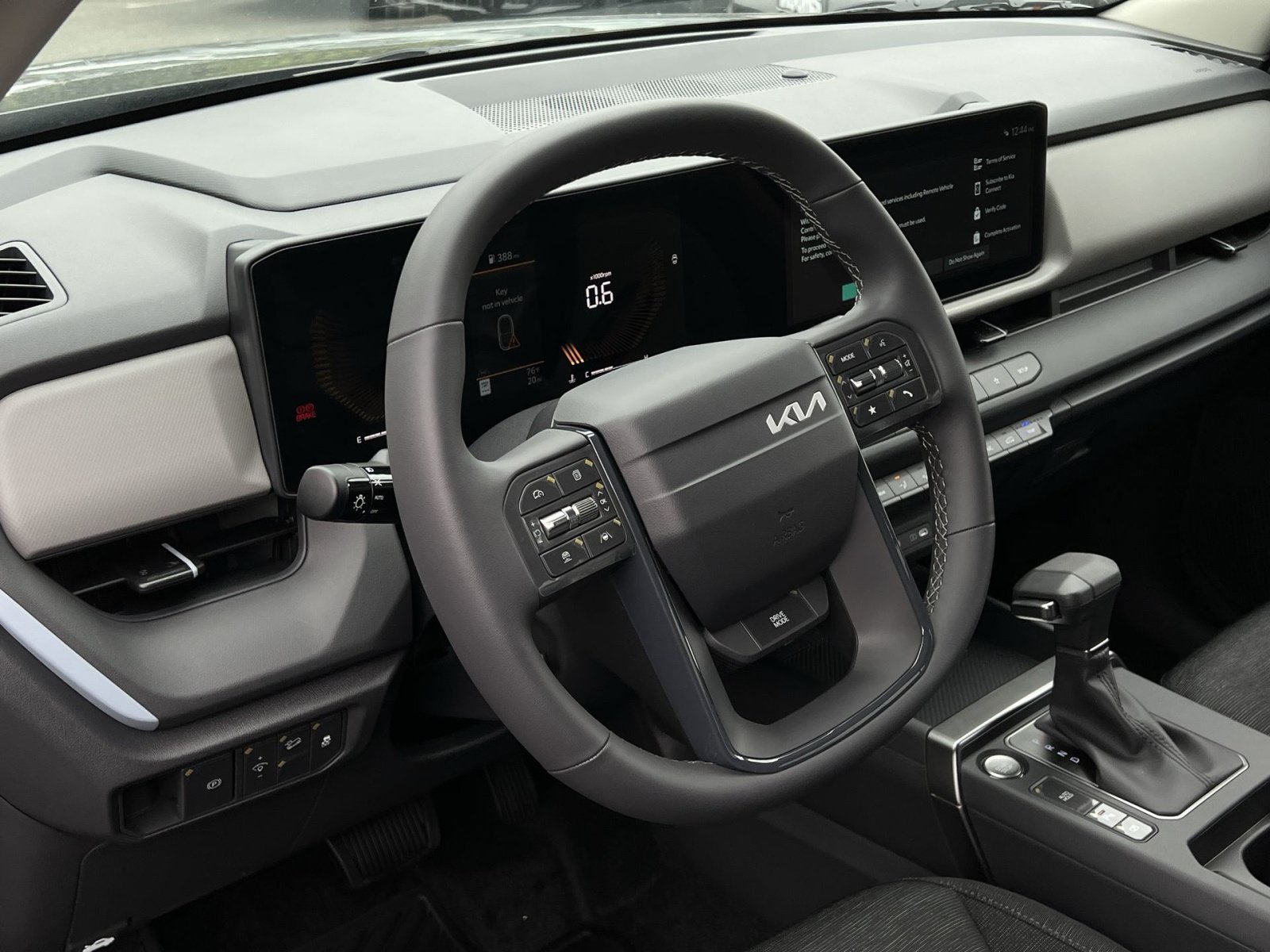 New 2027 Kia Seltos LX FWD image 21