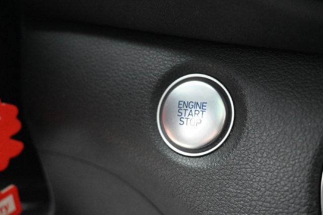 Used 2019 Hyundai Santa Fe AWD image 25