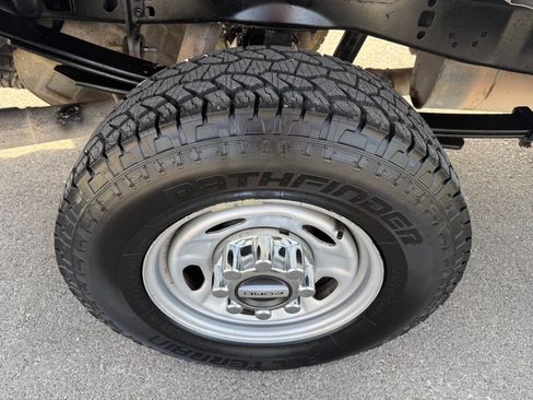 Used 2017 Ford F250 XL w/ Power Equipment Group image 12