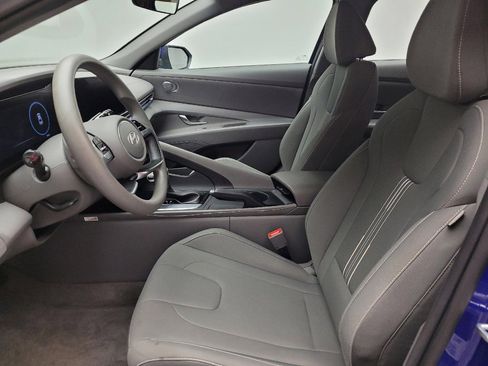 Used 2024 Hyundai Elantra SEL FWD image 17
