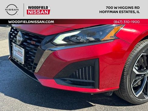 Used 2024 Nissan Altima 2.5 SR AWD/4WD image 5