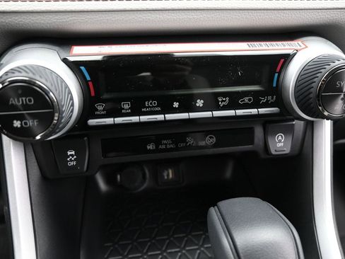 New 2025 Toyota RAV4 XLE image 32