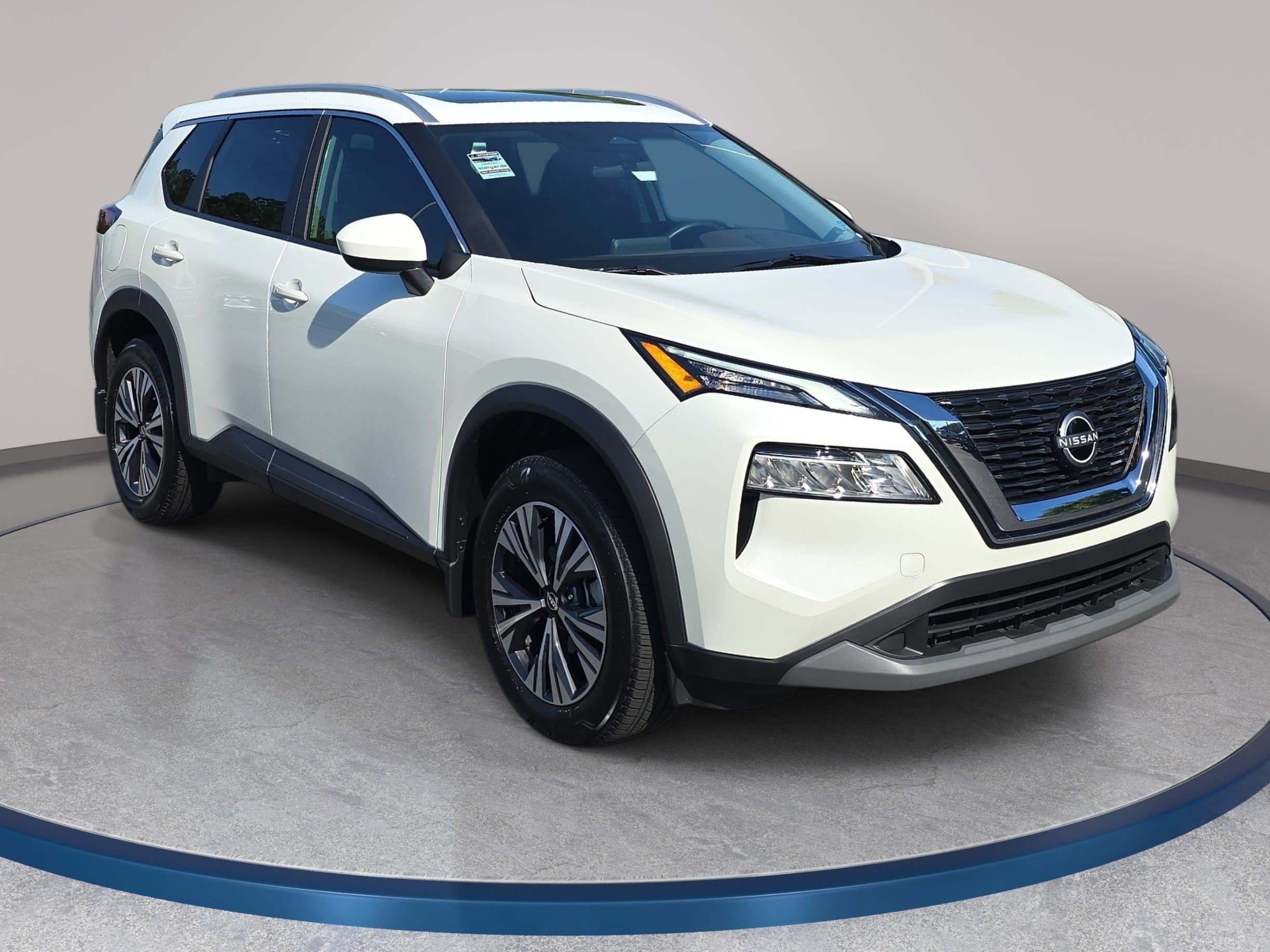 Used 2023 Nissan Rogue SV w/ SV Premium B Package FWD image 3