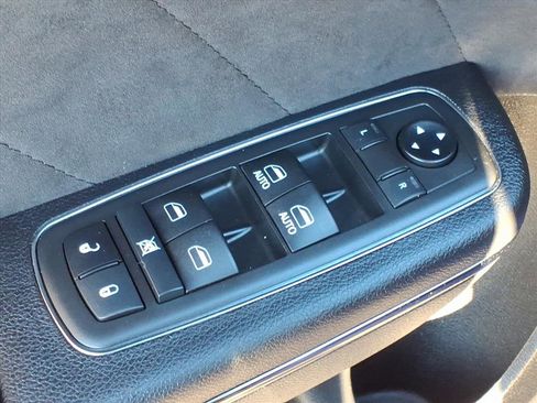 Used 2019 Dodge Charger SRT Hellcat w/ Harman/Kardon Audio Group image 15