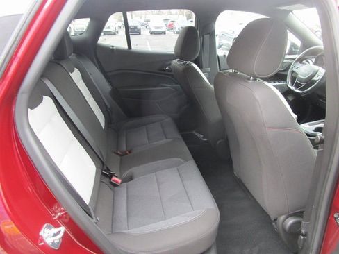 Certified 2024 Chevrolet Trax RS w/ Driver Confidence Package image 22