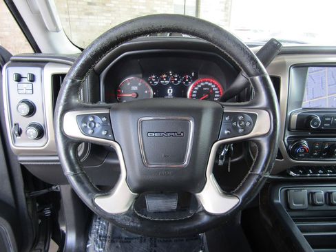 Used 2015 GMC Sierra 2500 Denali w/ Duramax Plus Package AWD/4WD image 14