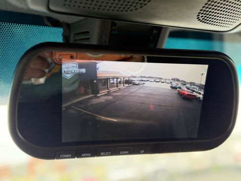 Used 2019 Mercedes-Benz Sprinter 144 image 21
