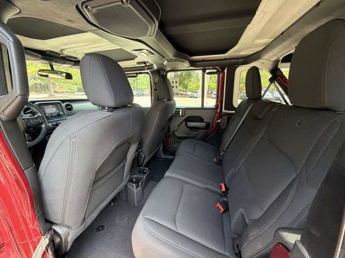 Used 2021 Jeep Wrangler Unlimited Sport AWD/4WD image 24