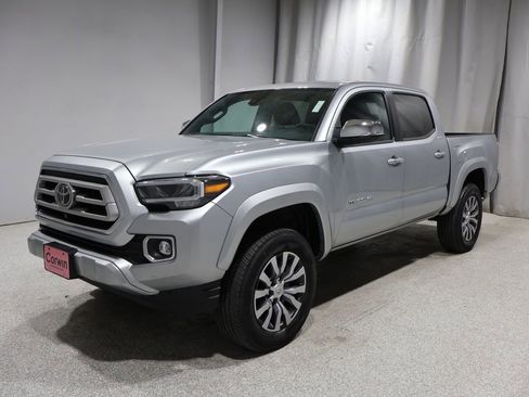 Used 2023 Toyota Tacoma Limited image 6