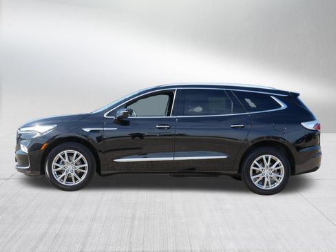 Used 2023 Buick Enclave Essence w/ Experience Buick Package AWD/4WD image 4