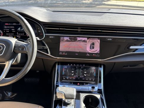 Used 2023 Audi Q7 3.0T Prestige image 25