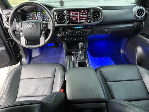 Used 2023 Toyota Tacoma TRD Off-Road w/ TRD Premium Off Road Package image 24