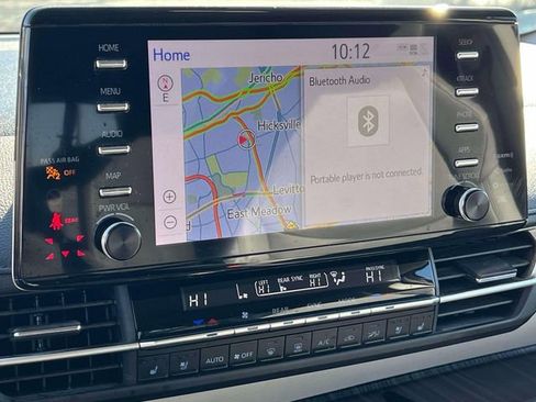 Certified 2024 Toyota Sienna Limited image 34