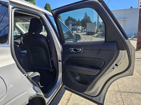 Certified 2023 Volvo XC60 T8 Ultimate AWD/4WD image 13