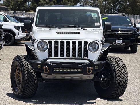 Used 2021 Jeep Gladiator Mojave AWD/4WD image 2