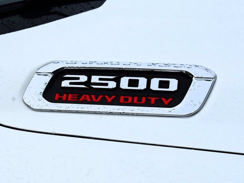 Used 2025 RAM 2500 Laramie AWD/4WD image 10