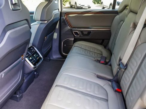Used 2023 Rivian R1S Adventure AWD/4WD image 16