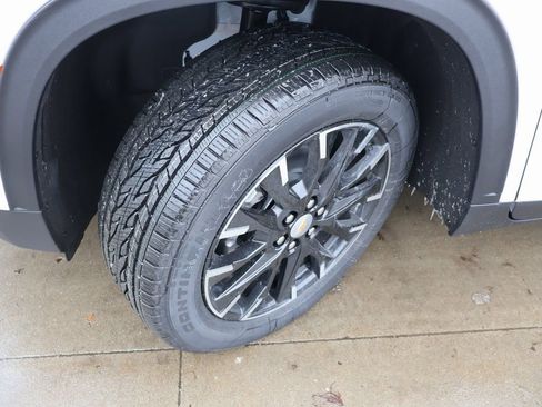 New 2026 Chevrolet Traverse LT w/ Sun and Wheel Package image 43