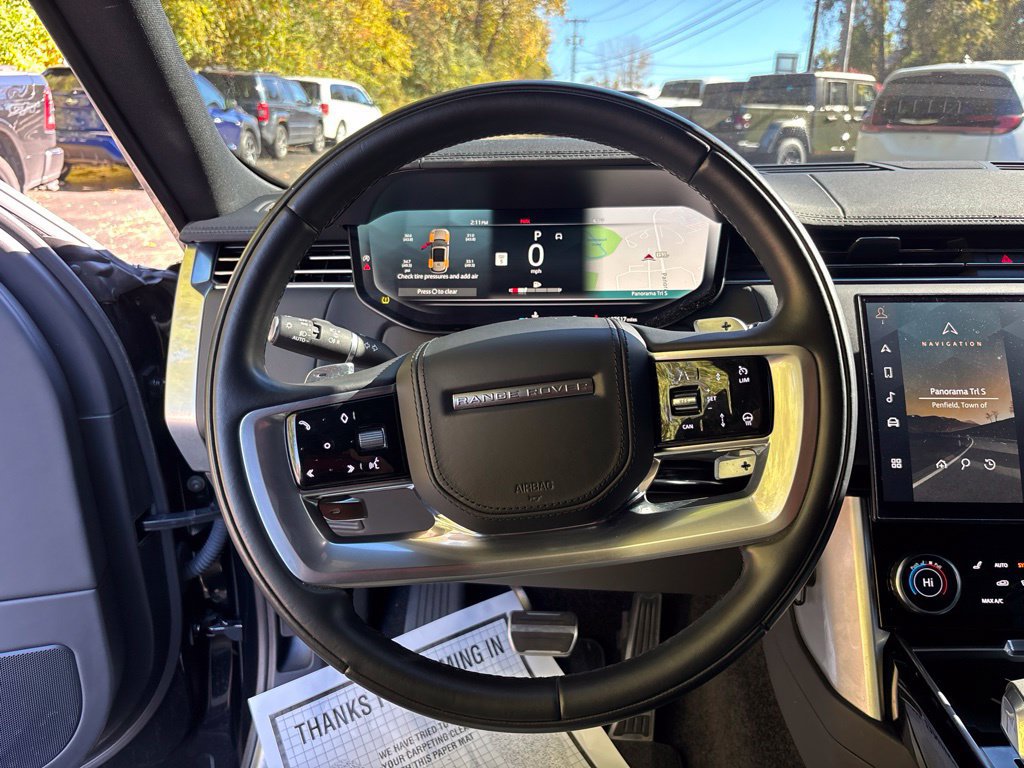 Used 2023 Land Rover Range Rover Long Wheelbase SE AWD/4WD image 19
