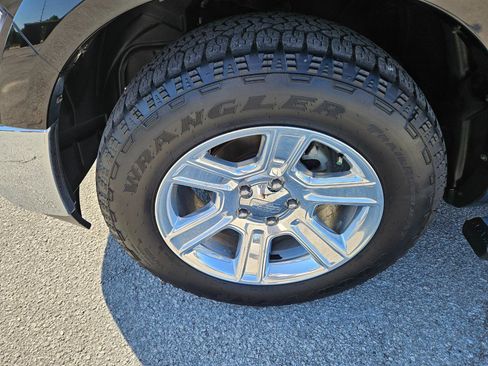 Used 2014 RAM 1500 Laramie Longhorn w/ Convenience Group RWD image 10