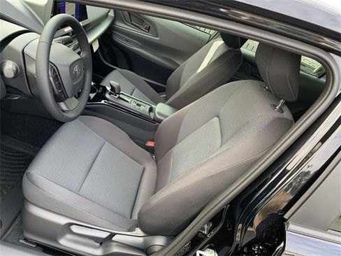 New 2026 Toyota Prius LE image 18
