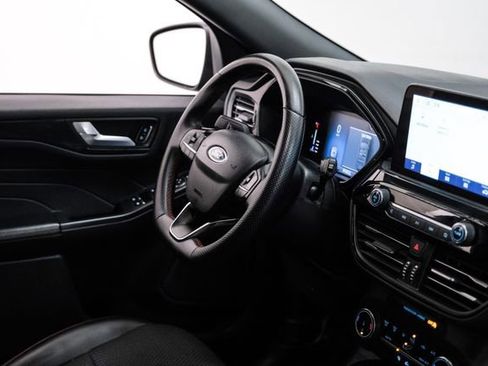 Used 2023 Ford Escape ST-Line image 12