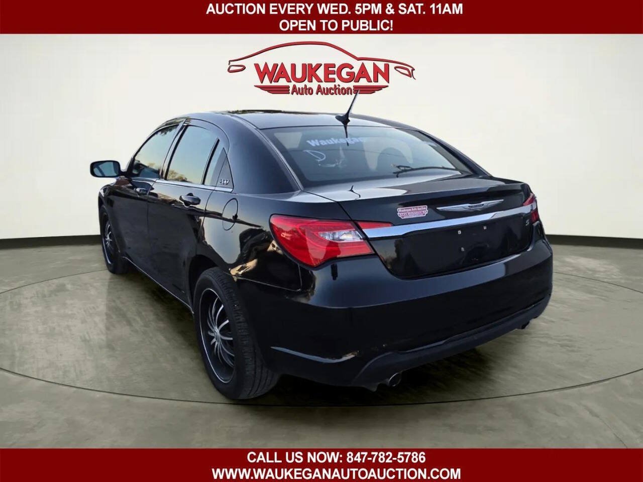 Used 2011 Chrysler 200 S FWD image 5