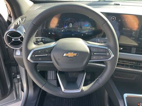 New 2026 Chevrolet Equinox LT image 16