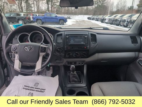 Used 2015 Toyota Tacoma 4x4 Access Cab w/ Convenience Package image 14
