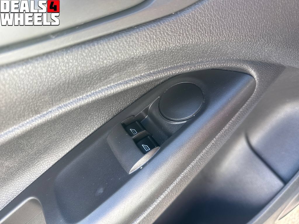 Used 2015 Ford Transit Connect XL FWD image 11