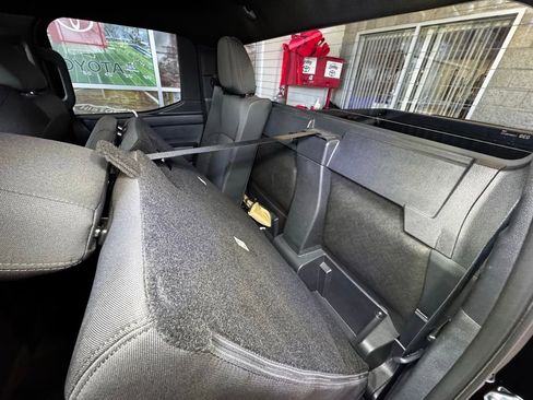 Certified 2025 Toyota Tacoma SR5 image 50