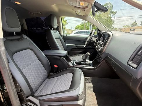 Used 2020 Chevrolet Colorado Z71 AWD/4WD image 18