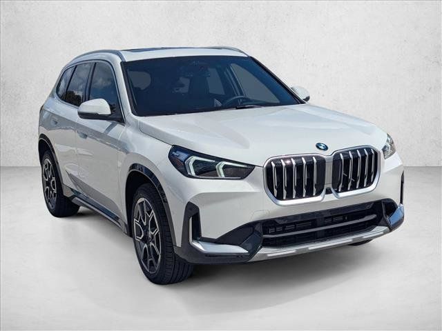 Used 2026 BMW X1 xDrive28i AWD/4WD image 6