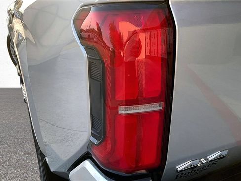 Certified 2026 Toyota Tacoma SR5 AWD/4WD image 25