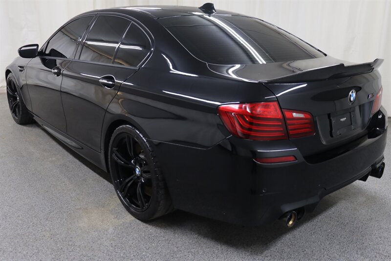 Used 2014 BMW M5 RWD image 4