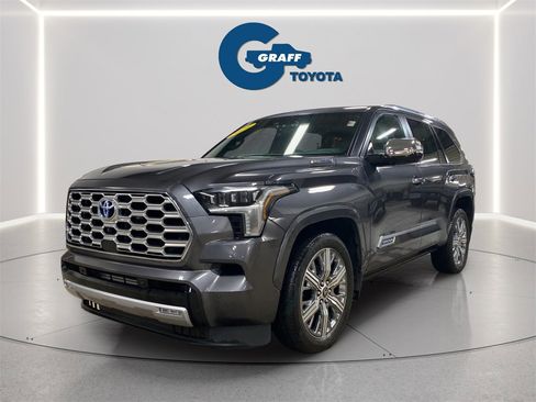 Used 2024 Toyota Sequoia Capstone image 9