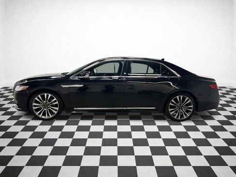 Used 2019 Lincoln Continental Select w/ Continental Climate Package image 2