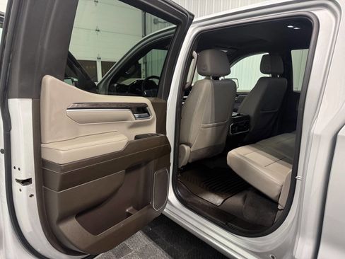 Used 2022 Chevrolet Silverado 1500 LTZ w/ LTZ Convenience Package II image 9