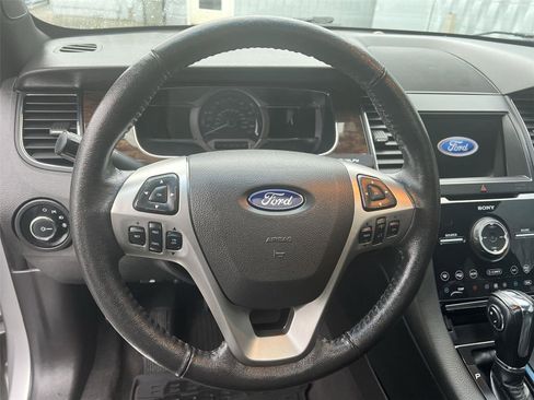 Used 2019 Ford Taurus Limited image 13
