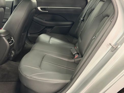 New 2025 Hyundai Sonata Limited FWD image 23