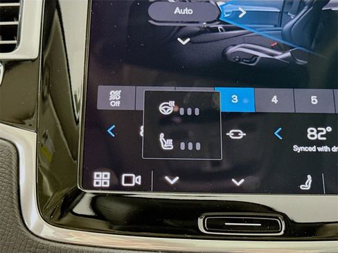 Certified 2025 Volvo XC90 B6 Plus image 20