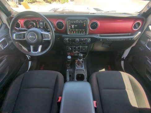 Certified 2022 Jeep Wrangler Unlimited Rubicon AWD/4WD image 17